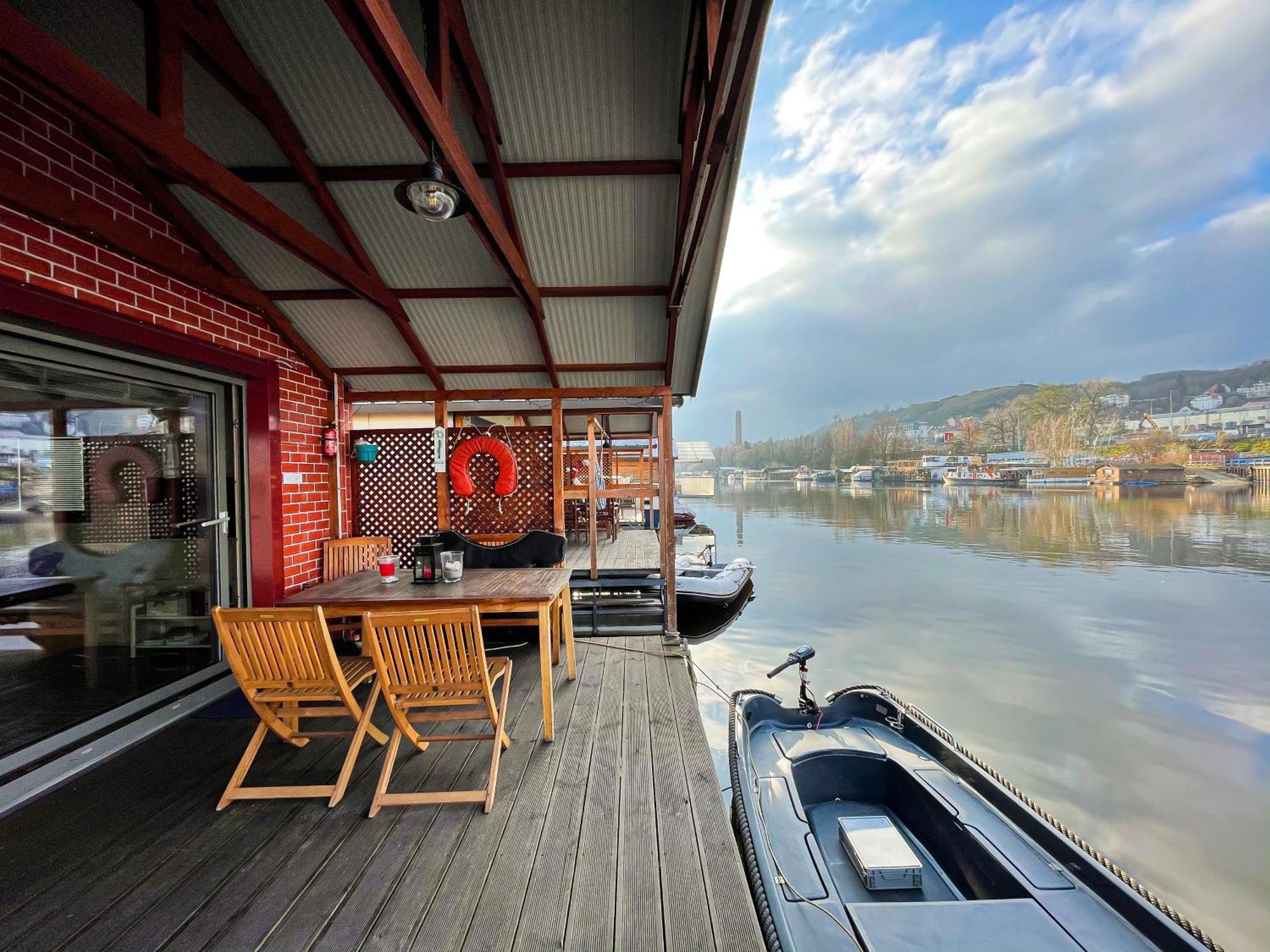 Hotel Houseboat Benjamin - Houseboats Benjamin & Franklin Praga Exterior foto